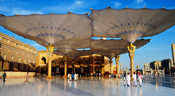 3 Star 14 Nights August Umrah Package