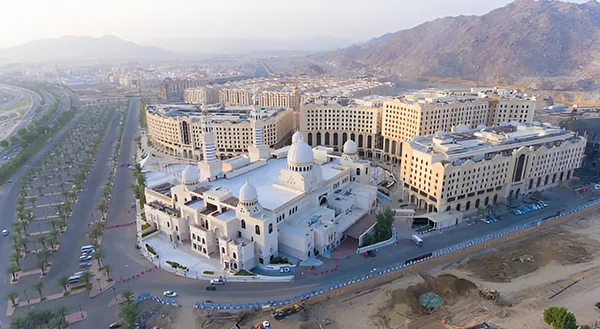 3 Star 14 Nights Family Umrah Package