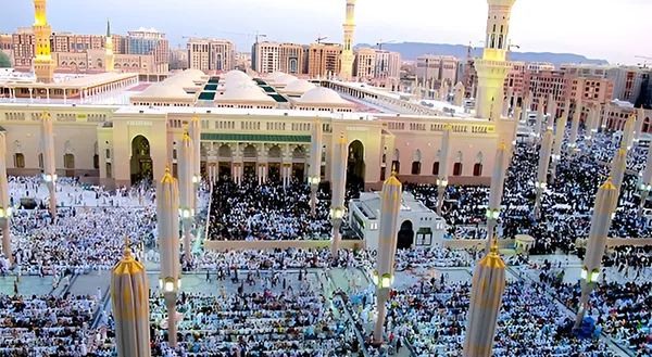 3 Star 14 Nights Women Umrah Package