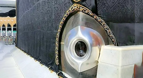 3 Star 14 Nights December Umrah Package