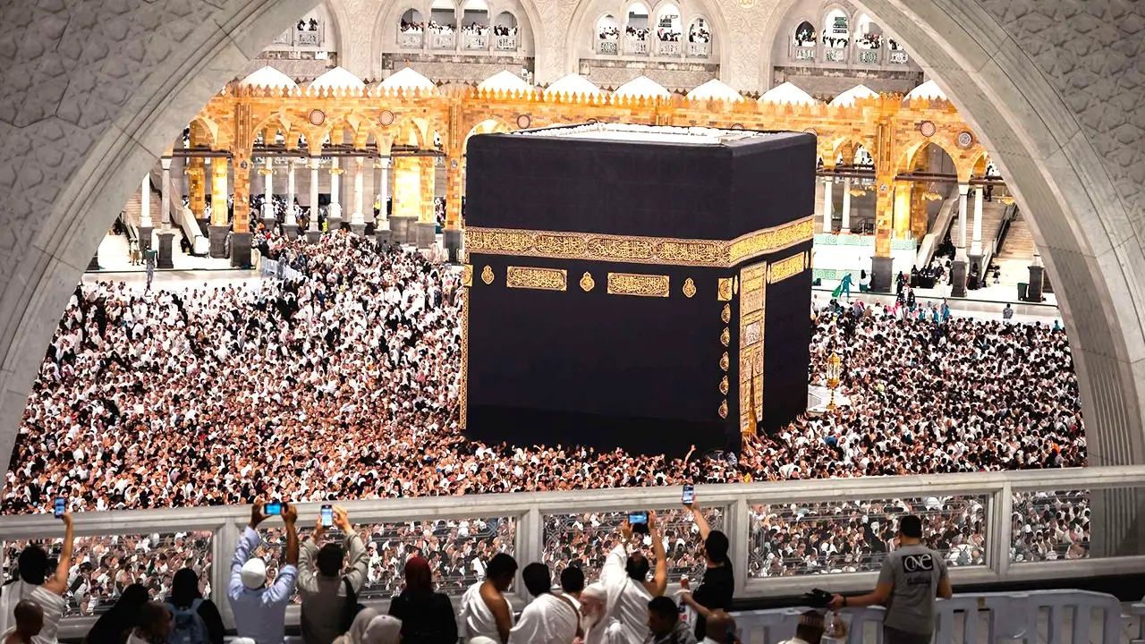 3 Star 7 Nights Umrah Package Glasgow